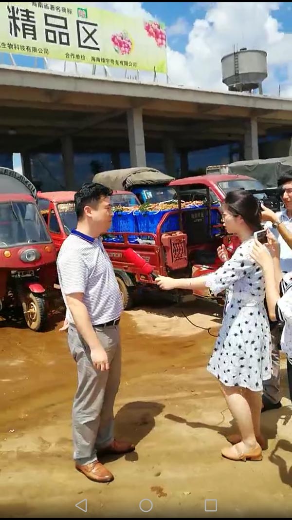 梁莹在公车被灌满JING液