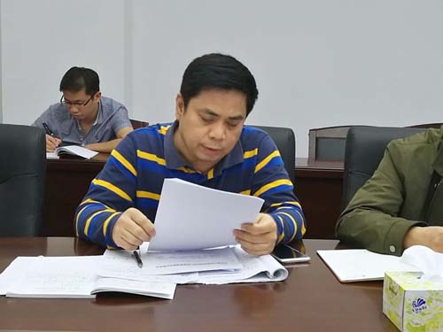 梁莹在公车被灌满JING液