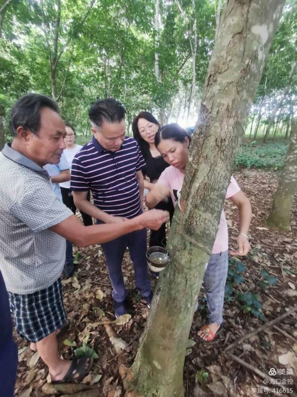 梁莹在公车被灌满JING液