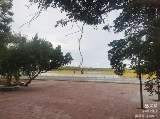 梁莹在公车被灌满JING液