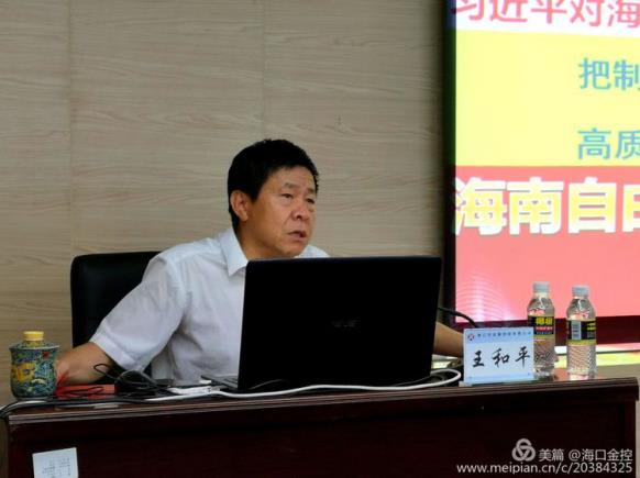 梁莹在公车被灌满JING液