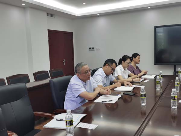 梁莹在公车被灌满JING液