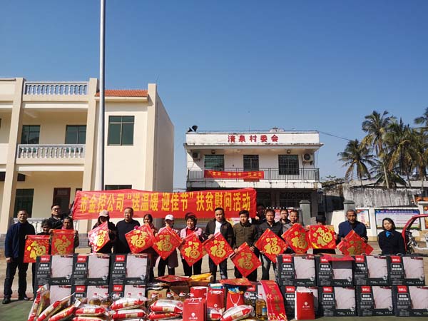 梁莹在公车被灌满JING液