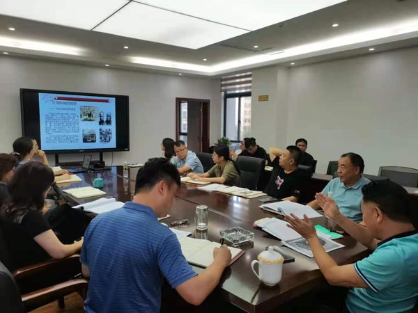 梁莹在公车被灌满JING液