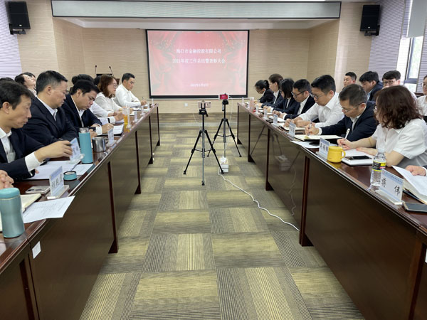 梁莹在公车被灌满JING液