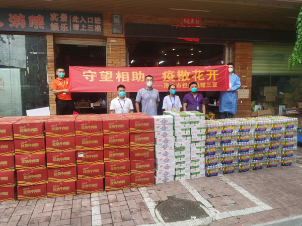 梁莹在公车被灌满JING液