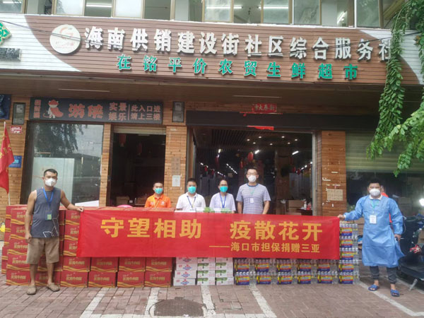 梁莹在公车被灌满JING液