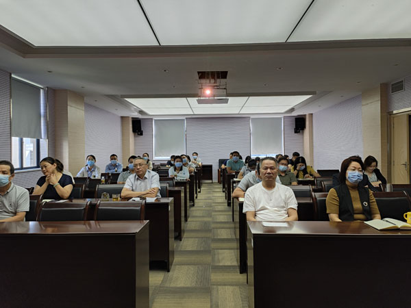 梁莹在公车被灌满JING液