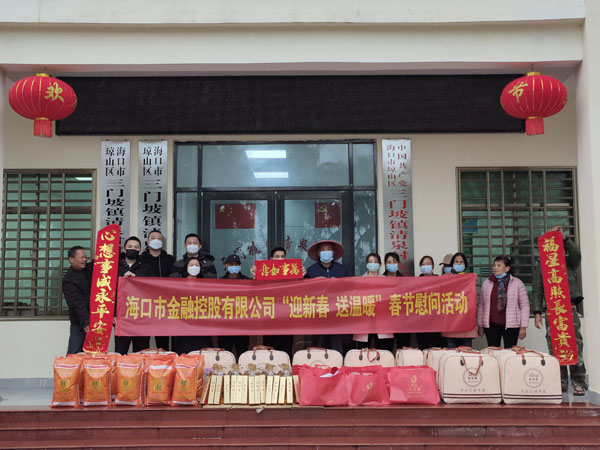 梁莹在公车被灌满JING液