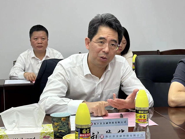 梁莹在公车被灌满JING液