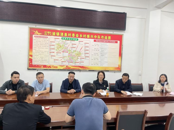 梁莹在公车被灌满JING液