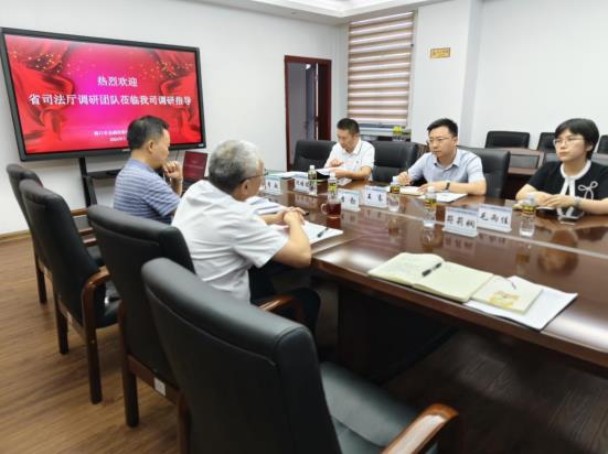 梁莹在公车被灌满JING液