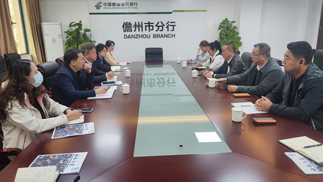 梁莹在公车被灌满JING液