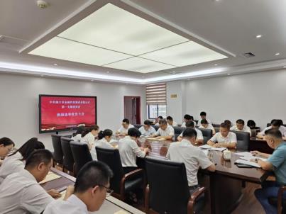 梁莹在公车被灌满JING液